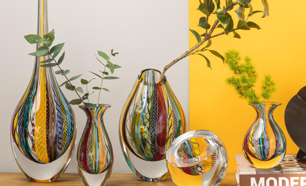 Feiras de artesanato em Poços de Caldas: guia completo para viver a cidade com arte, sabor e tradição 3 Cristais de Murano em Poços de Caldas: do artesanato ao espetáculo do vidro soprado