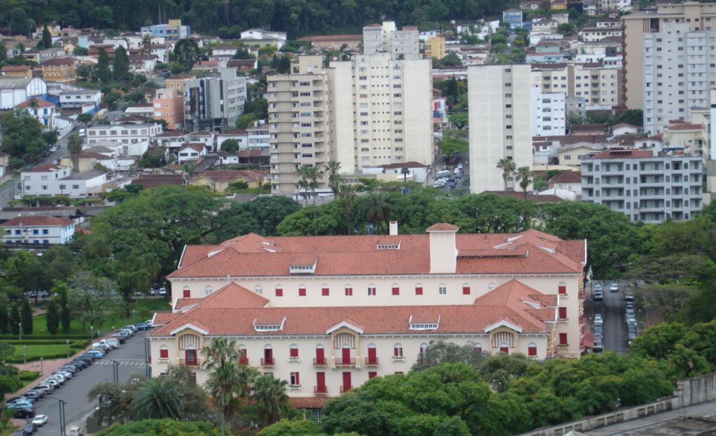 Anos dourados em Poços de Caldas: o glamour dos cassinos, as Thermas e o roteiro histórico que você vive hoje 2 O que foram os anos dourados em Poços de Caldas e por que essa fase marcou o turismo brasileiro