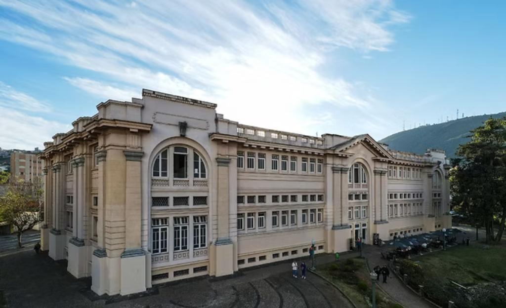 Poços de Caldas: roteiro cultural e charme arquitetônico para viver o melhor do destino com conforto 3 Thermas Antônio Carlos: o patrimônio que também é experiência