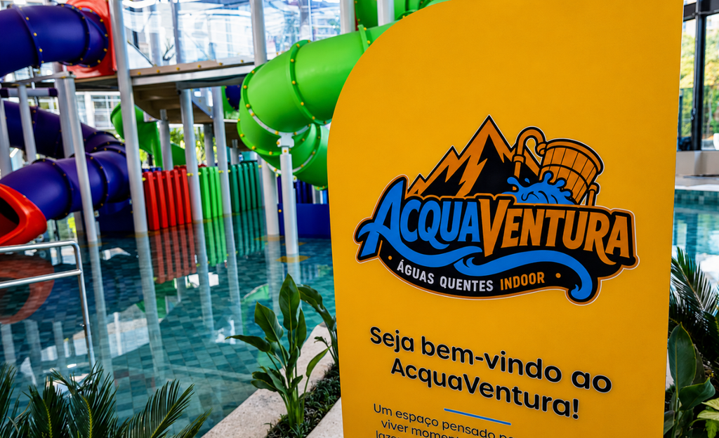 Hotel em Poços de Caldas com piscina aquecida: conheça o AcquaVentura, o parque aquático indoor que muda sua viagem 2 Toboáguas e piscinas aquecidas do complexo AcquaVentura, no Hotel Nacional Inn Poços de Caldas